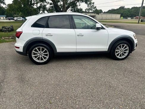 Used 2017 Audi Q5 2.0T Premium Plus w/ Technology Package AWD/4WD image 6