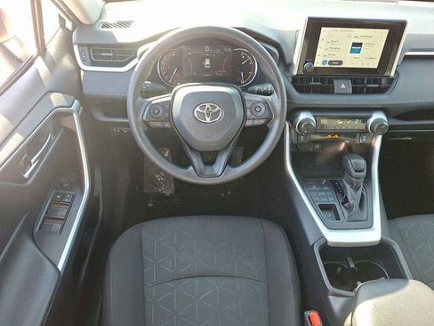 Used 2024 Toyota RAV4 XLE AWD/4WD image 12
