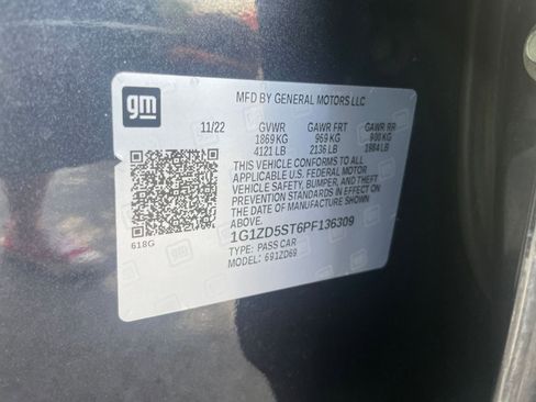 Used 2023 Chevrolet Malibu LT w/ Driver Confidence Package image 28