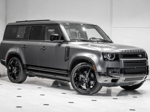 Used 2024 Land Rover Defender 130 V8 AWD/4WD image 1