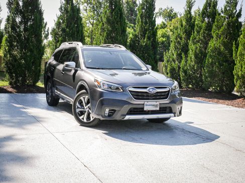 Used 2021 Subaru Outback Touring XT AWD/4WD image 2