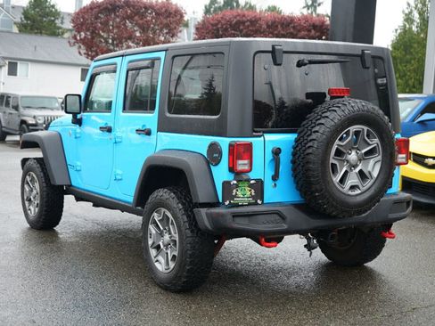 Used 2018 Jeep Wrangler Unlimited Rubicon w/ Connectivity Group image 3