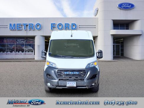 Used 2025 RAM ProMaster 3500 w/ Convenience Group FWD image 8