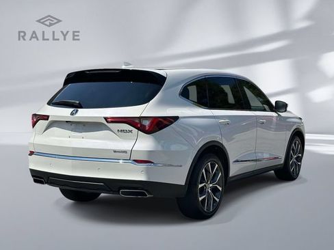 Used 2024 Acura MDX SH-AWD w/ Technology Package image 3
