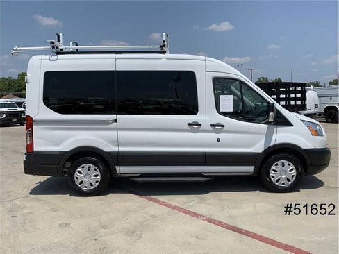 Used 2019 Ford Transit 150 XLT image 5