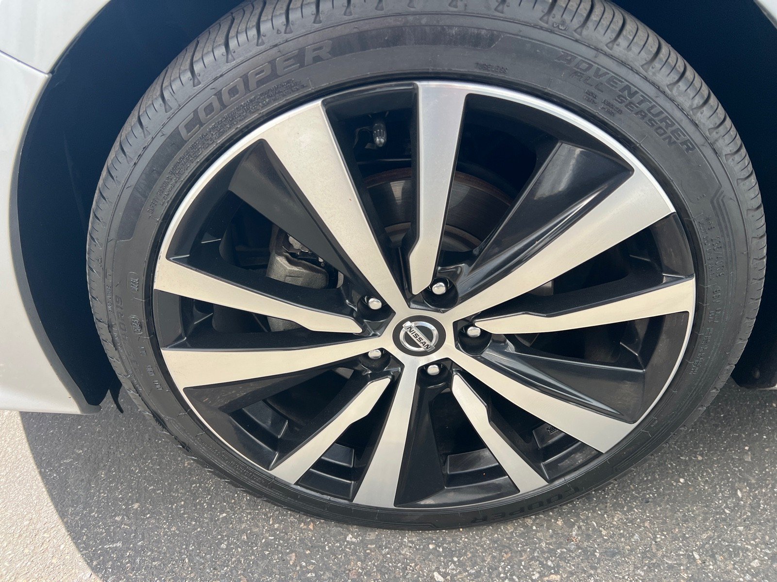 Used 2021 Nissan Altima 2.5 SR FWD image 10