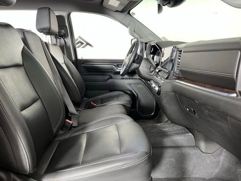 Used 2024 GMC Sierra 3500 SLT image 10