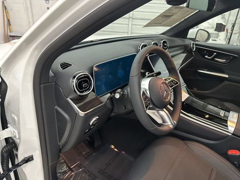 Certified 2026 Mercedes-Benz GLC 300 image 10