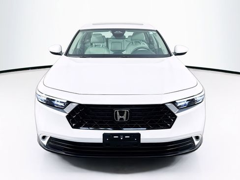 Used 2023 Honda Accord EX image 2