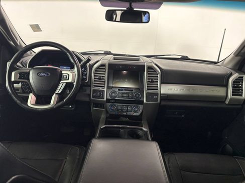 Used 2017 Ford F250 Lariat w/ Lariat Value Package AWD/4WD image 22