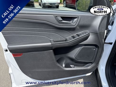 Used 2025 Ford Escape Active FWD image 11