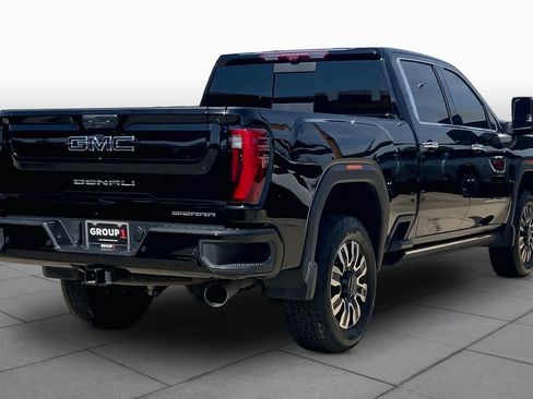 Used 2024 GMC Sierra 2500 Denali Ultimate AWD/4WD image 13