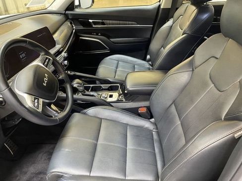 Used 2024 Kia Telluride SX w/ Towing Package image 19