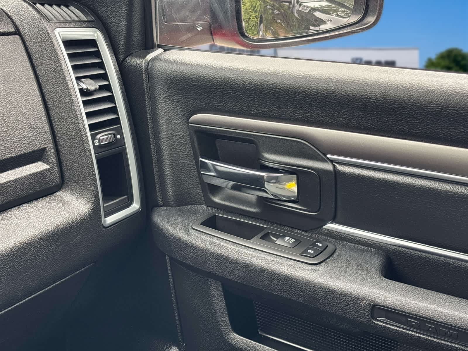 Used 2024 RAM 1500 Warlock AWD/4WD image 24