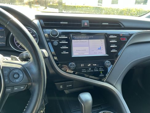 Used 2019 Toyota Camry SE image 31