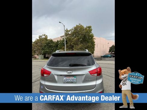 Used 2011 Hyundai Tucson GLS w/ Navigation Pkg 2 FWD image 4