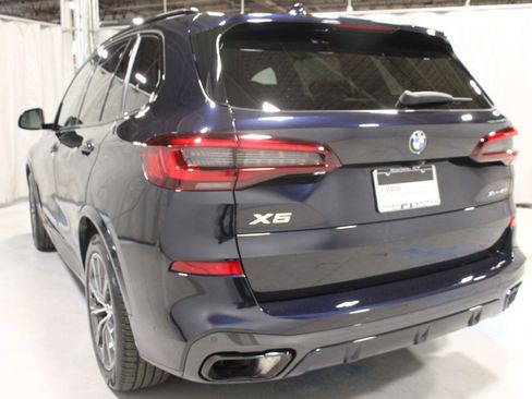 Used 2022 BMW X5 xDrive40i w/ M Sport Package AWD/4WD image 15