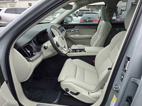 New 2026 Volvo XC90 B6 Ultra w/ Protection Package image 21
