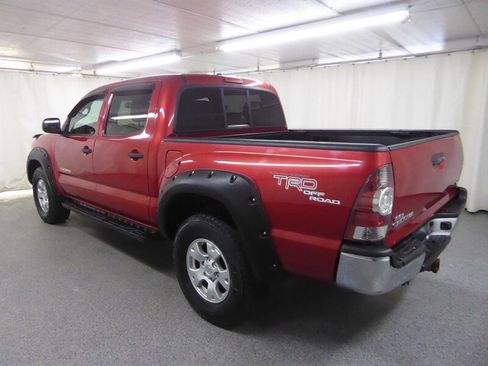 Used 2011 Toyota Tacoma 4x4 Double Cab w/ TRD Off-Road Pkg image 5