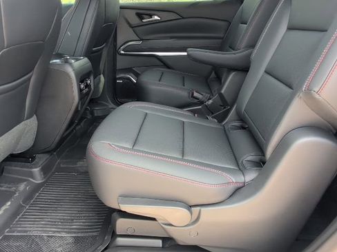 New 2026 Chevrolet Traverse Z71 w/ Enhanced Driving Package AWD/4WD image 7