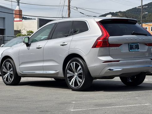 Certified 2023 Volvo XC60 B5 Plus w/ Climate Package AWD/4WD image 7