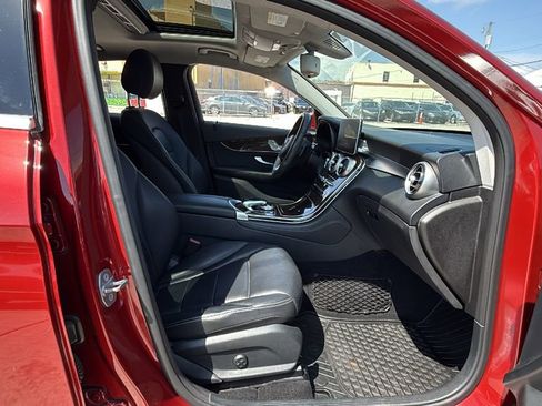 Used 2017 Mercedes-Benz GLC 300 GLC 300 Coupe image 44