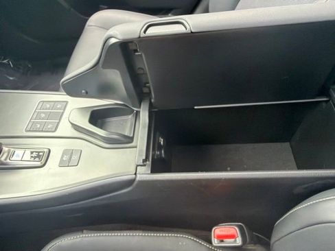 Used 2025 Lexus UX 300h FWD w/ Accessory Package (Z2) image 19