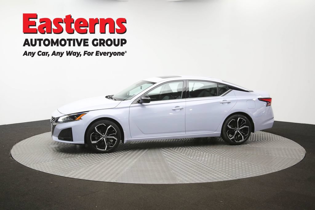 Used 2025 Nissan Altima 2.5 SR w/ SR Premium Package FWD image 61