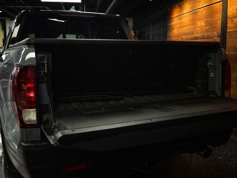 Used 2023 Honda Ridgeline Black Edition image 7