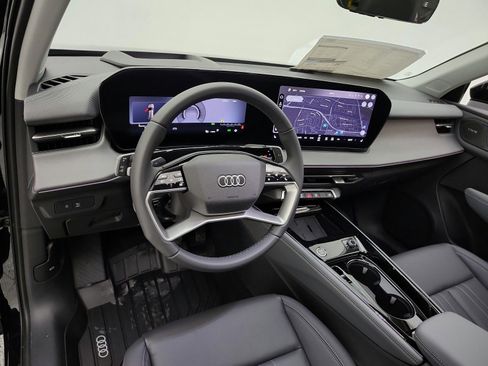 New 2026 Audi Q3 quattro 2.0T AWD/4WD image 9