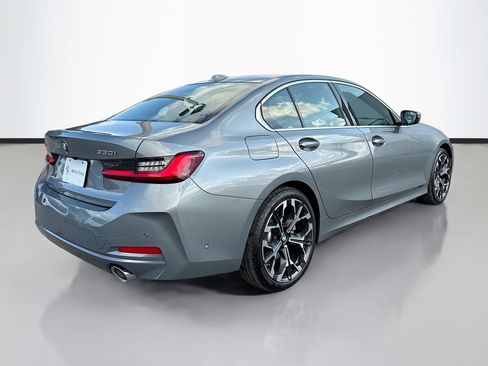 Used 2025 BMW 330i xDrive 330i xDrive image 3