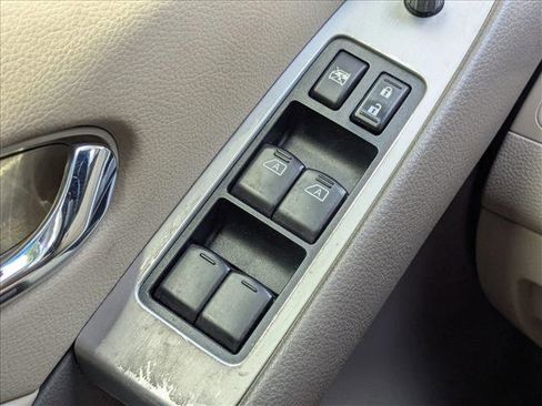 Used 2013 Nissan Murano SL FWD image 12