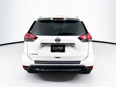 Used 2020 Nissan Rogue S image 7