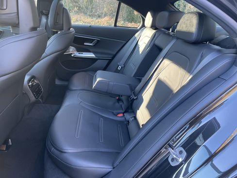 New 2026 Mercedes-Benz E 53 AMG e 4MATIC Sedan image 37