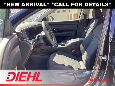 Used 2025 Hyundai Tucson SE FWD image 9