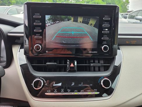 Used 2021 Toyota Corolla L w/ Carpet Mat Package (TMS) FWD image 18