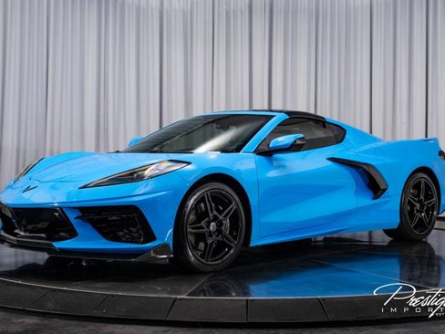 Used 2020 Chevrolet Corvette Stingray Premium Cpe w/ 3LT Preferred Equipment Group image 6