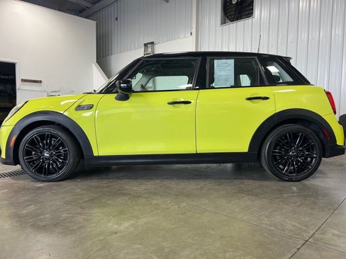Used 2023 MINI Cooper S FWD image 4