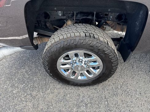 Used 2016 Chevrolet Silverado 2500 LTZ w/ Duramax Plus Package AWD/4WD image 39