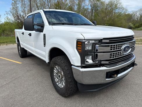 Used 2019 Ford F350 XL AWD/4WD image 3
