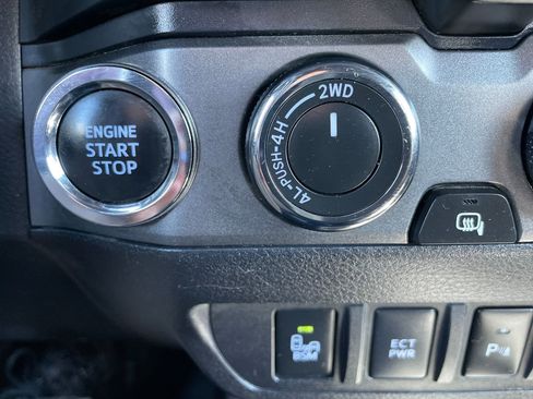 Certified 2023 Toyota Tacoma TRD Off-Road w/ TRD Premium Off Road Package AWD/4WD image 21