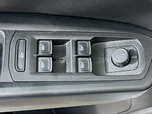 Used 2019 Volkswagen Atlas SE image 15