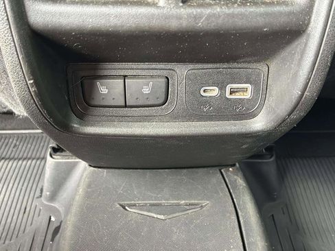 Used 2020 Cadillac XT4 Sport FWD image 32