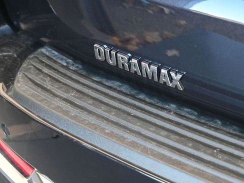 New 2026 Chevrolet Suburban High Country image 14