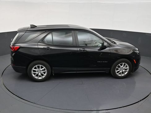 Used 2024 Chevrolet Equinox LS FWD image 17