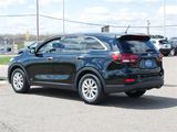 Used 2020 Kia Sorento LX image 5