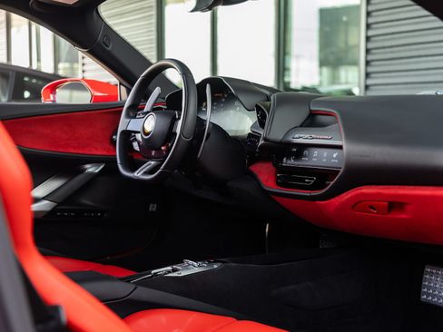 Used 2022 Ferrari SF90 Stradale AWD/4WD image 47