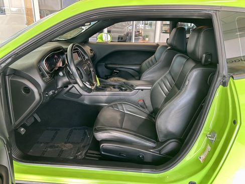 Used 2019 Dodge Challenger SRT Hellcat Redeye image 21