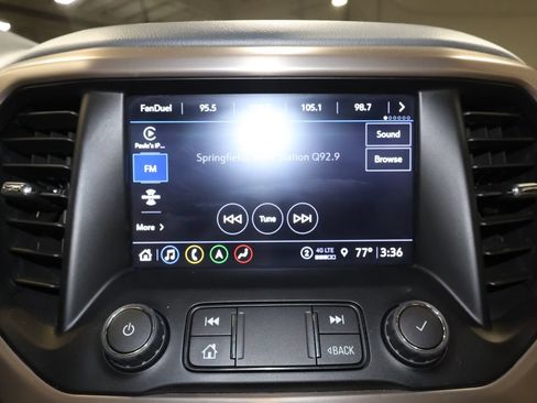 Used 2023 GMC Acadia Denali w/ Denali Ultimate Package FWD image 12