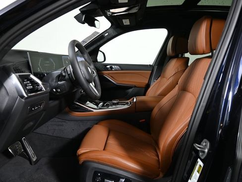 New 2026 BMW X7 xDrive40i w/ Executive Package image 3